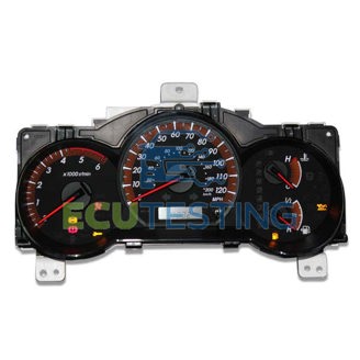 N° OEM: 20130304002530 / P4083800FAP40A / P4083800-FAP40-A / 83800FAP70A / 83800-FAP70-A / 240670T / 240-670T / 242840T / 242-840T / 20180903110409 / 83800FC340 / 83800-FC340 / 740770T / 740-770T - Toyota HILUX - Quadro strumenti integrato nel cruscotto