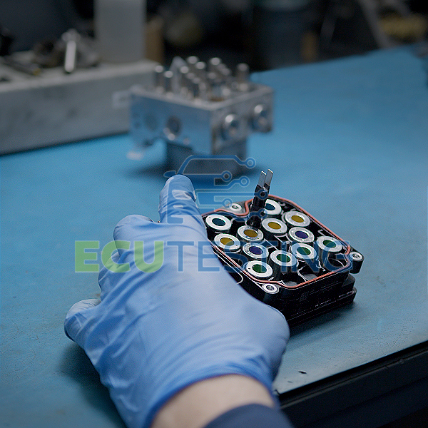 riparazione pompa ABS BMW Serie 1