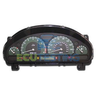 N° OEM: 2R8F10849AG / 2R8F-10849-AG / 4R5F10849DF / 4R5F-10849-DF / 4R8F10849AD / 4R8F-10849-AD / XR8F10849JA / XR8F-10849-JA / 6R8310849JA / 6R83-10849-JA / 2R8F10849AJ / 2R8F-10849-AJ / 4R8F10849AE / 4R8F-10849-AE / XR8F10849BM / XR8F-10849-BM - Jaguar S-TYPE - Quadro strumenti integrato nel cruscotto
