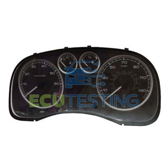 N° OEM: P9654485580A01 / P9654485580 A01 / 216785135 / 21678513-5 / P9655182880G01 / P9655182880 G01 / 216785060 / 21678506-0 / P9663648380 / P9636708680C / P9636708680 C / P9654485480 / 281121997 - Peugeot 307 - Quadro strumenti integrato nel cruscotto