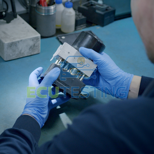 Riparazione centralina ABS della BMW